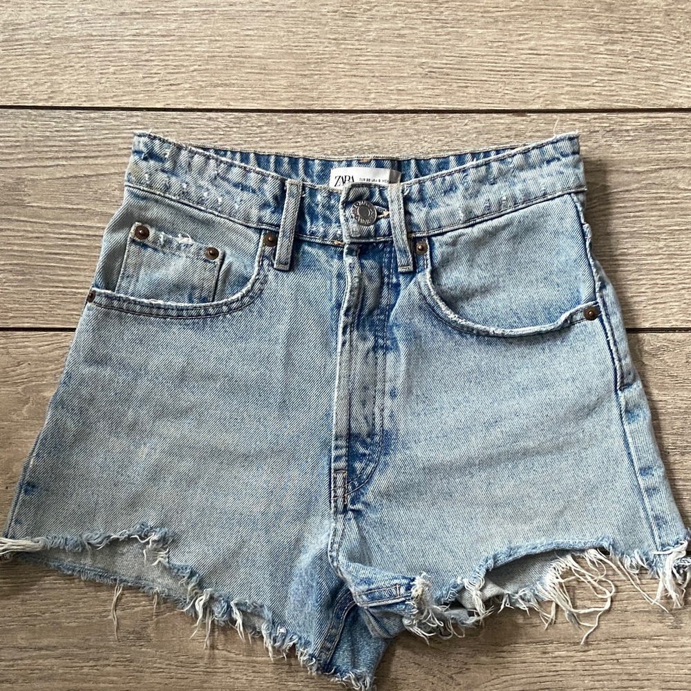 Zara Washed Light Blue High-Rise Denim Cutoff Shorts